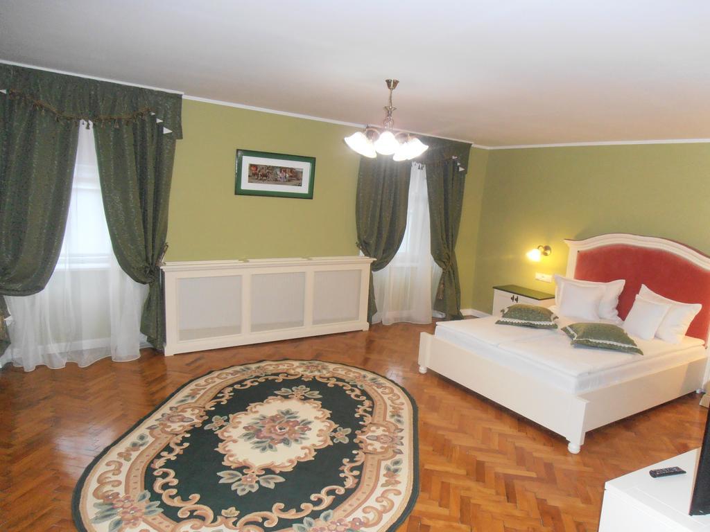 Zum Weissen Lamm Residence Сибиу Номер фото